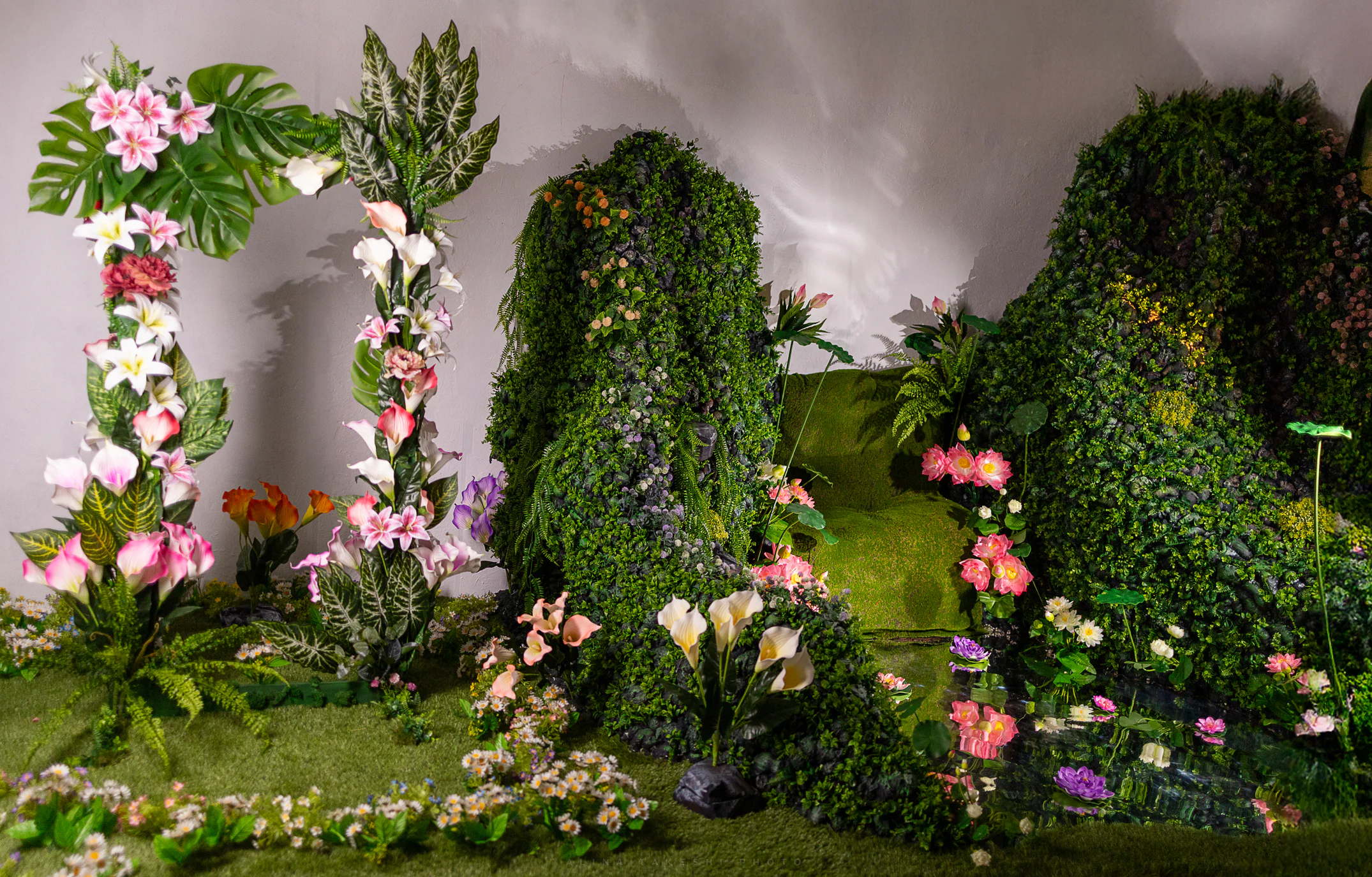 Фотозона Зеркальное Озеро, Зал Клио